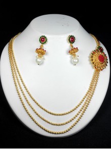 Exclusive Polki Set